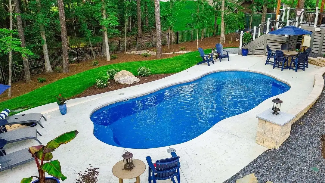 Freeform Fiberglass Pool With Tanning Ledge